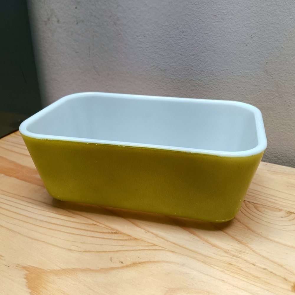 Vintage Green Pyrex Bundle - Picture 3 of 15